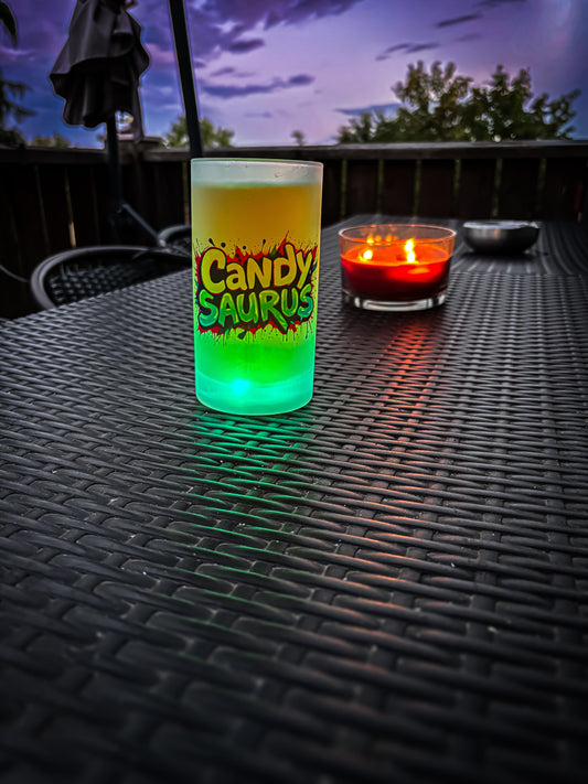 Trinkglas mit Henkel und LeD
